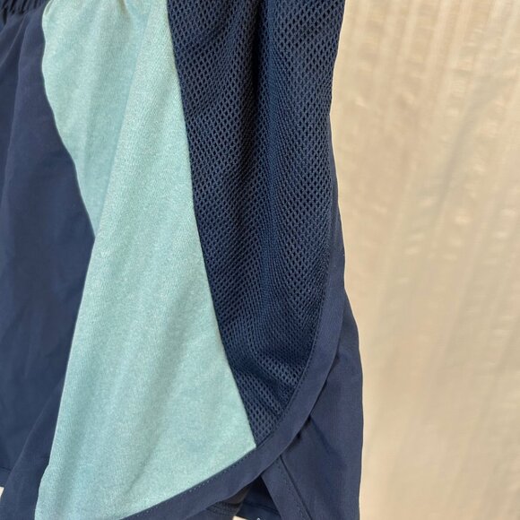 Aviva Womens Sz Large Workout Shorts - Picture 7 of 10